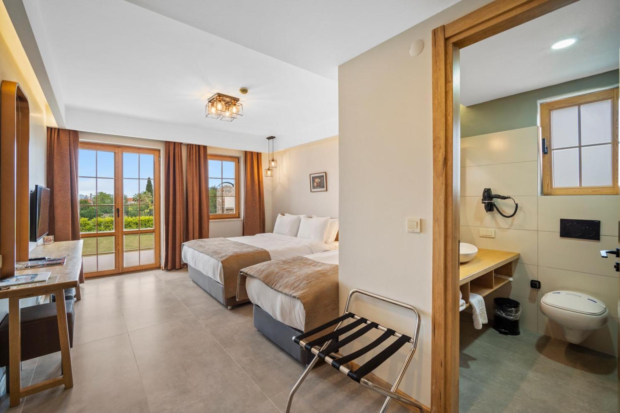 Zeyt Inn Hotel 닷차 외부 사진